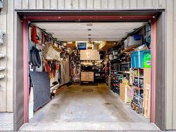 Garage - 