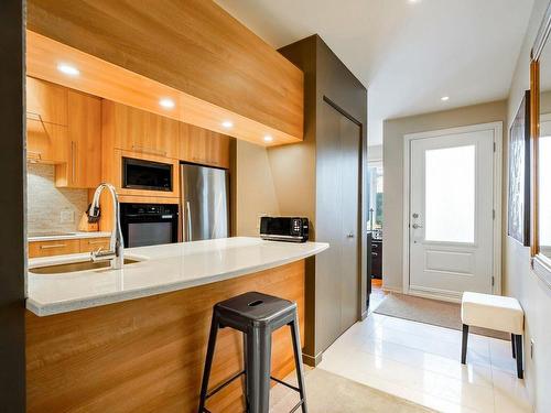 Hall d'entrÃ©e - 4096 Rue De La Seine, Laval (Chomedey), QC - Indoor Photo Showing Kitchen