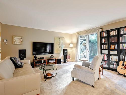 Salon - 4096 Rue De La Seine, Laval (Chomedey), QC - Indoor Photo Showing Living Room