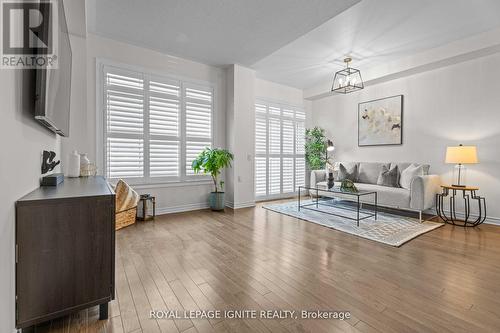 72 Tundra Road, Caledon, ON - Indoor Photo Showing Living Room