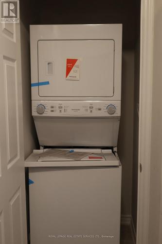 94 - 677 Park Road N, Brantford, ON - Indoor Photo Showing Laundry Room