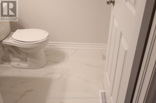 94 - 677 Park Road N, Brantford, ON - Indoor Photo Showing Bathroom