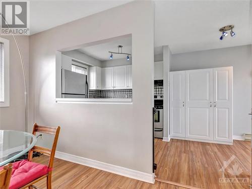 39 Castlegreen Private, Ottawa, ON - Indoor