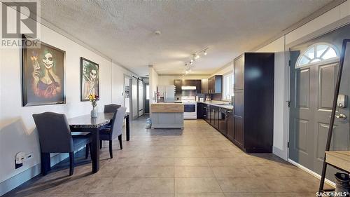 939 Brown Street, Moose Jaw, SK - Indoor Photo Showing Dining Room