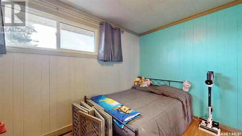 939 Brown Street, Moose Jaw, SK - Indoor Photo Showing Bedroom