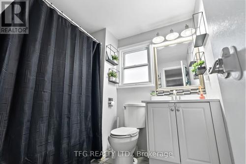 1440 Fleming Court, Oshawa (Lakeview), ON - Indoor Photo Showing Bathroom