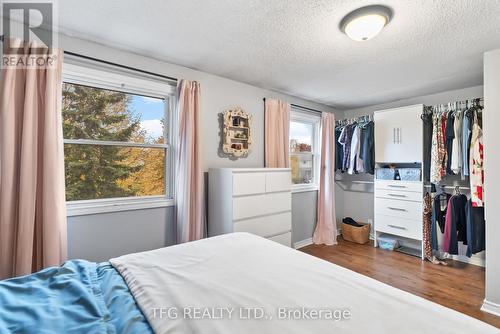 1440 Fleming Court, Oshawa (Lakeview), ON - Indoor Photo Showing Bedroom