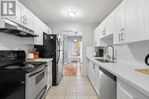 1440 Fleming Court, Oshawa (Lakeview), ON - Indoor Photo Showing Kitchen With Double Sink