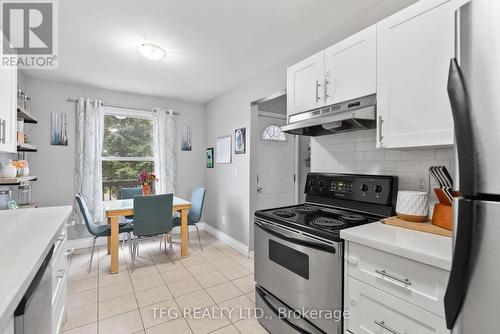 1440 Fleming Court, Oshawa (Lakeview), ON - Indoor Photo Showing Kitchen