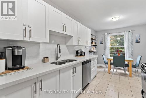 1440 Fleming Court, Oshawa (Lakeview), ON - Indoor Photo Showing Kitchen With Double Sink