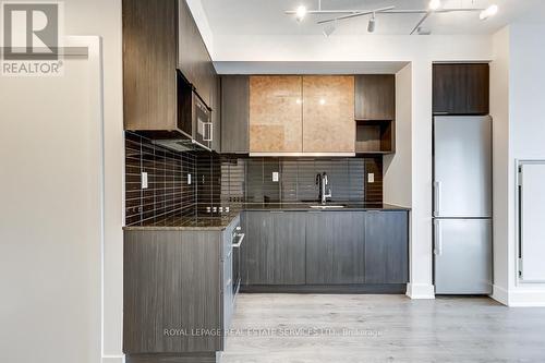 306 - 99 The Donway W, Toronto, ON - Indoor Photo Showing Kitchen