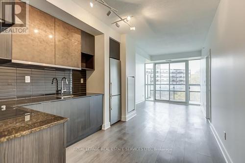 306 - 99 The Donway W, Toronto, ON - Indoor Photo Showing Kitchen