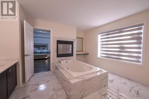 2457 Florentine Place, Pickering, ON - Indoor Photo Showing Bathroom