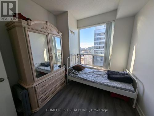 Ph-103 - 38 Lee Centre Drive, Toronto, ON - Indoor Photo Showing Bedroom