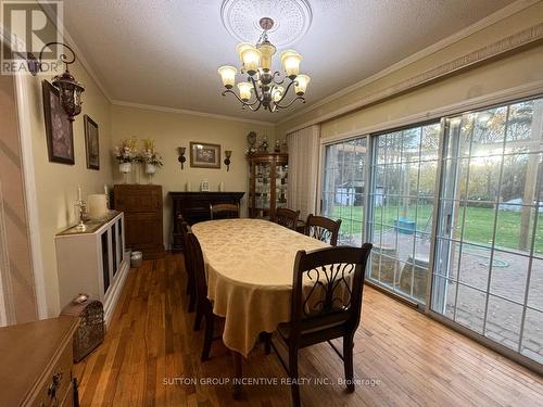 8384 Sixth Line, Essa, ON - Indoor Photo Showing Dining Room