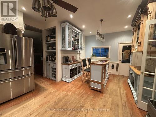 8384 Sixth Line, Essa, ON - Indoor Photo Showing Kitchen