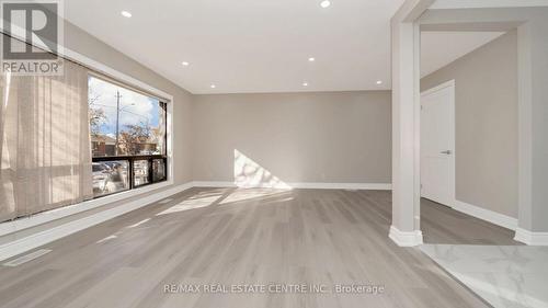 50 Swanhurst Boulevard, Mississauga, ON - Indoor Photo Showing Other Room