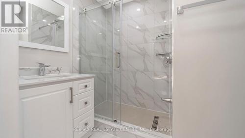 50 Swanhurst Boulevard, Mississauga, ON - Indoor Photo Showing Bathroom