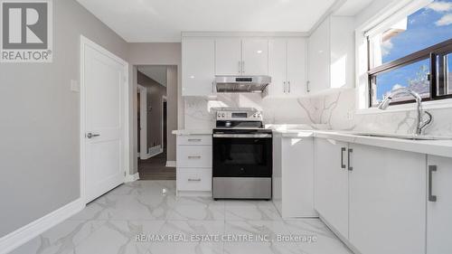 50 Swanhurst Boulevard, Mississauga, ON - Indoor Photo Showing Kitchen