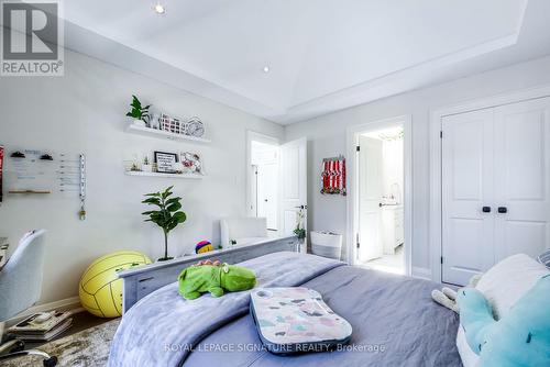 294 Robinson Street, Oakville, ON - Indoor Photo Showing Bedroom