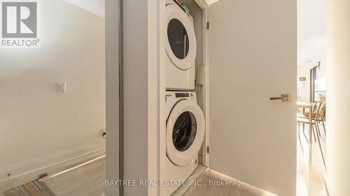 613 - 33 Frederick Todd Way, Toronto, ON - Indoor Photo Showing Laundry Room