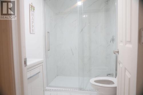 4 Hemans Court, Ajax, ON - Indoor Photo Showing Bathroom