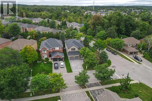 2 Gleave Court, Aurora, ON - Outdoor With View