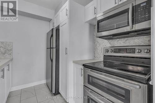 922 - 95 Trailwood Drive, Mississauga, ON - Indoor Photo Showing Kitchen