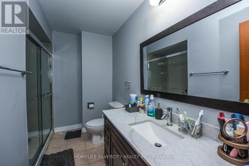 3301 Chipley Crescent, Mississauga, ON - Indoor Photo Showing Bathroom