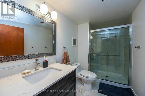 3301 Chipley Crescent, Mississauga, ON - Indoor Photo Showing Bathroom