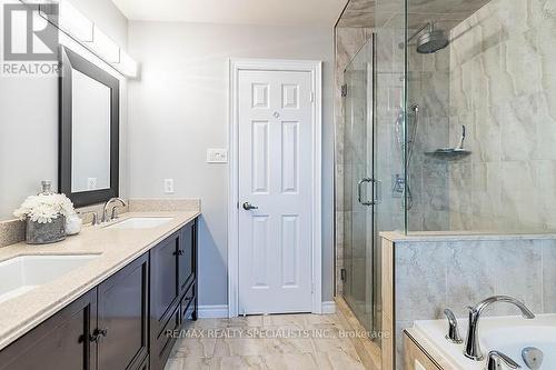 7326 Aspen Avenue, Mississauga, ON - Indoor Photo Showing Bathroom