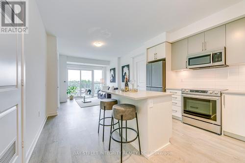 206 - 4699 Glen Erin Drive, Mississauga, ON - Indoor Photo Showing Kitchen With Upgraded Kitchen