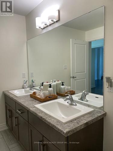 213 - 640 Sauve Street, Milton, ON - Indoor Photo Showing Bathroom