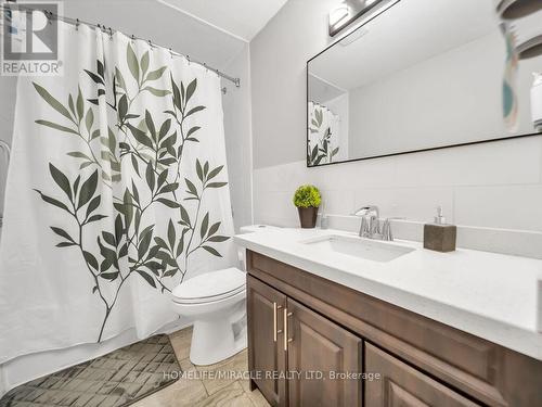 3 - 24 Franklin Court, Brampton, ON - Indoor Photo Showing Bathroom