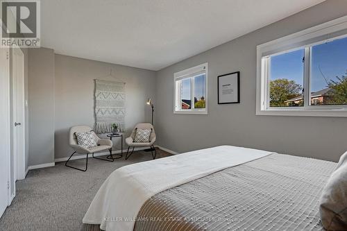 1321 Valerie Crescent, Oakville, ON - Indoor Photo Showing Bedroom