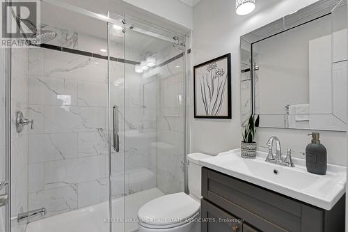 1321 Valerie Crescent, Oakville, ON - Indoor Photo Showing Bathroom