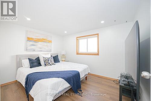 2 Geneva Crescent, Brampton, ON - Indoor Photo Showing Bedroom