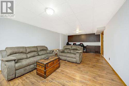 13596 4 Line, Halton Hills, ON - Indoor Photo Showing Living Room