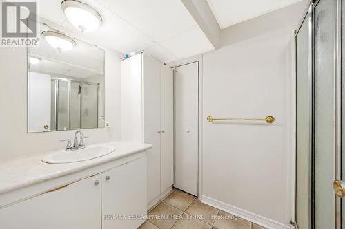 13596 4 Line, Halton Hills, ON - Indoor Photo Showing Bathroom