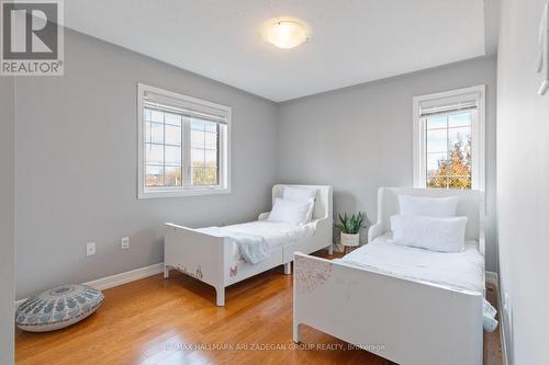 438 Old Colony Road, Richmond Hill, ON - Indoor Photo Showing Bedroom