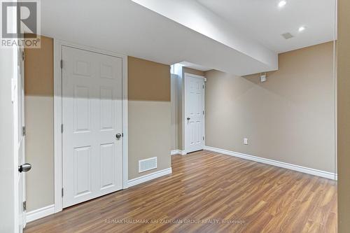 438 Old Colony Road, Richmond Hill, ON - Indoor Photo Showing Other Room