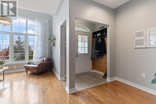 438 Old Colony Road, Richmond Hill, ON - Indoor Photo Showing Other Room