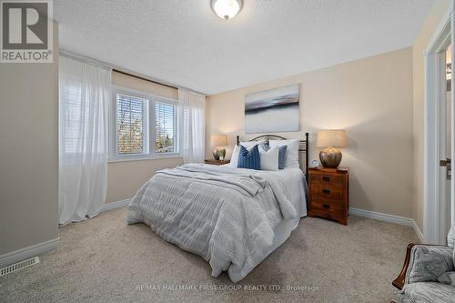 963 Lake Drive E, Georgina (Sutton & Jackson'S Point), ON - Indoor Photo Showing Bedroom