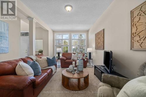 963 Lake Drive E, Georgina (Sutton & Jackson'S Point), ON - Indoor Photo Showing Living Room