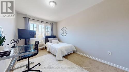 329 Warner Crescent, Newmarket, ON - Indoor Photo Showing Other Room