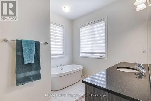 37 Chorus Crescent, Vaughan, ON - Indoor Photo Showing Bathroom