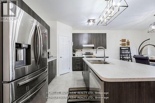 620 Mcmullen Street, Shelburne, ON - Indoor Photo Showing Kitchen With Double Sink