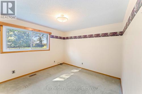 1033 Coupland Road, South Frontenac (Frontenac South), ON - Indoor Photo Showing Other Room