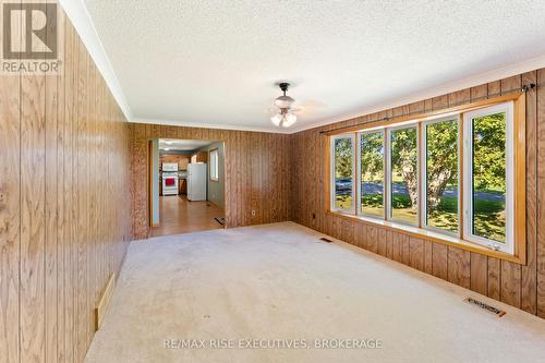 1033 Coupland Road, South Frontenac (Frontenac South), ON - Indoor Photo Showing Other Room