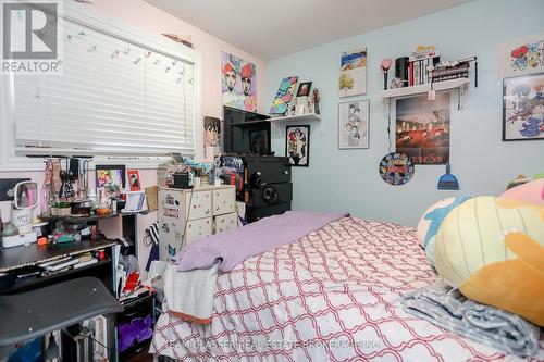 808 Dundalk Drive, London, ON - Indoor Photo Showing Bedroom